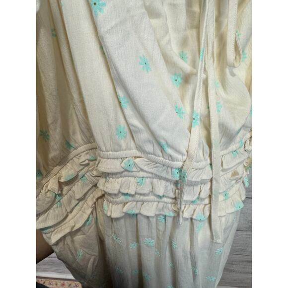 Torrid Plus Size White Cream Floral Crinkle Gauze Shirred Bodice Midi Dress 4X - Picture 5 of 11